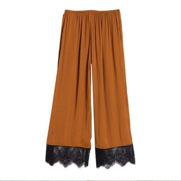 FP Talking In My Sleep Pants - Picture 9 of 10